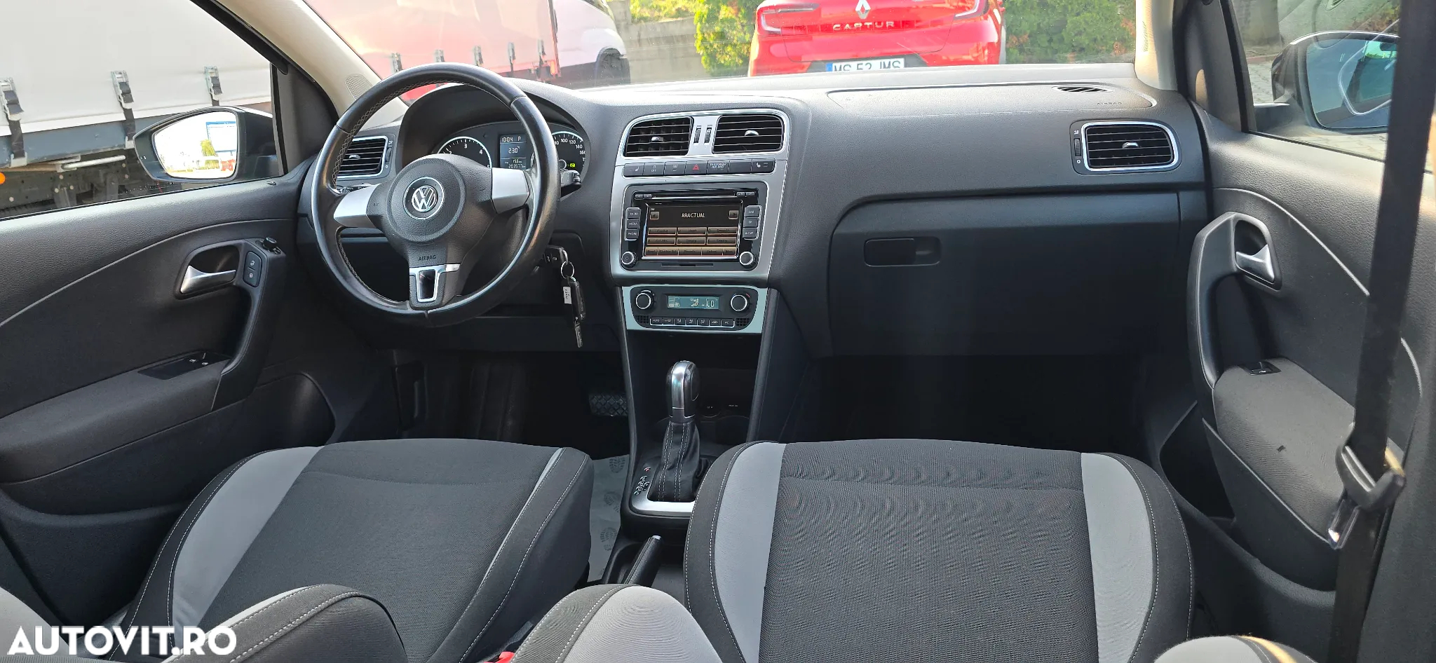 Volkswagen Polo - 13