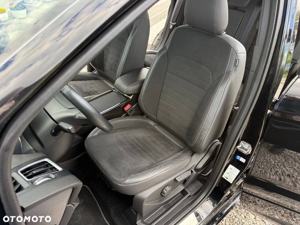 Ford Kuga 1.5 TDCi 2x4 ST-Line - 22