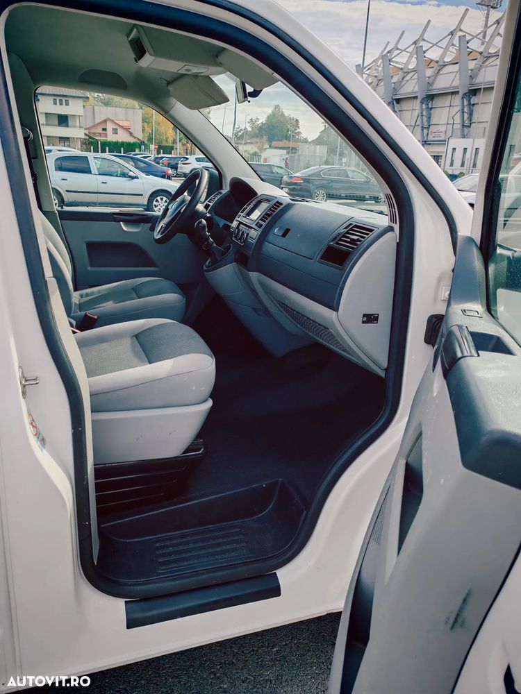 Volkswagen Transporter - 8