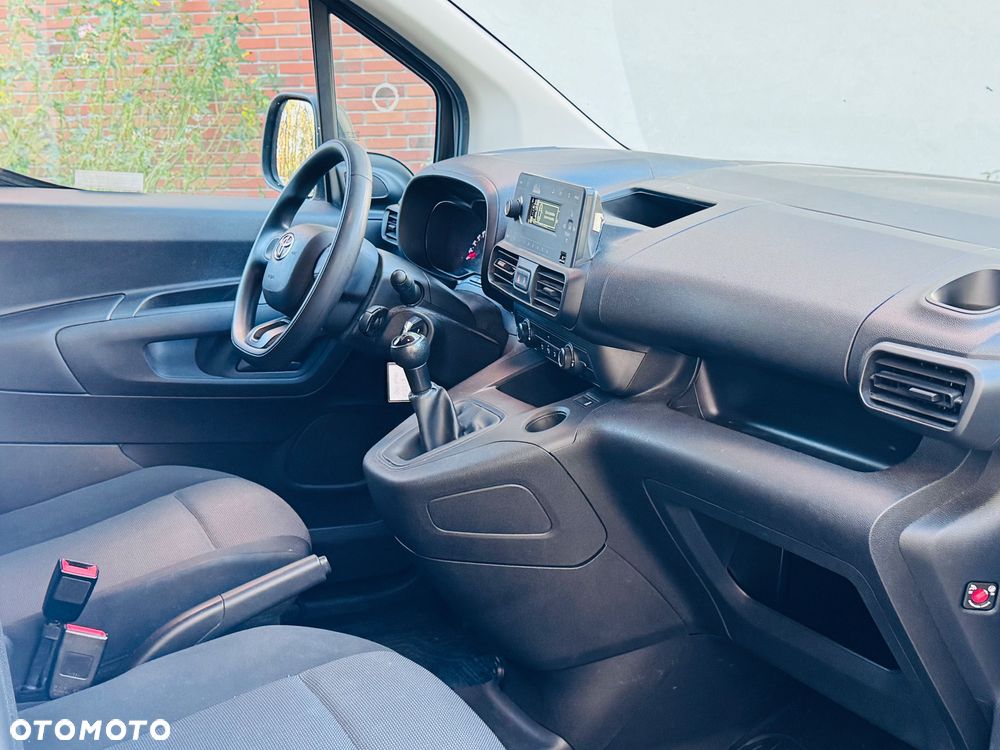 Toyota ProAce City - 23