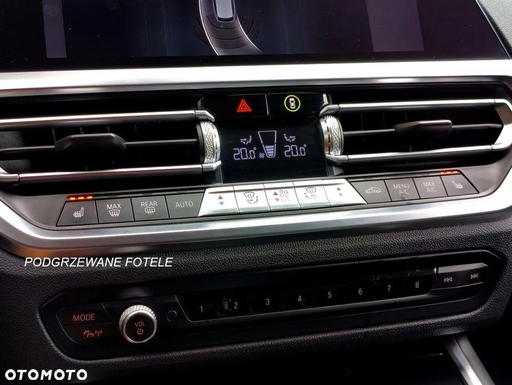 BMW Seria 3 330e Luxury Line sport - 13