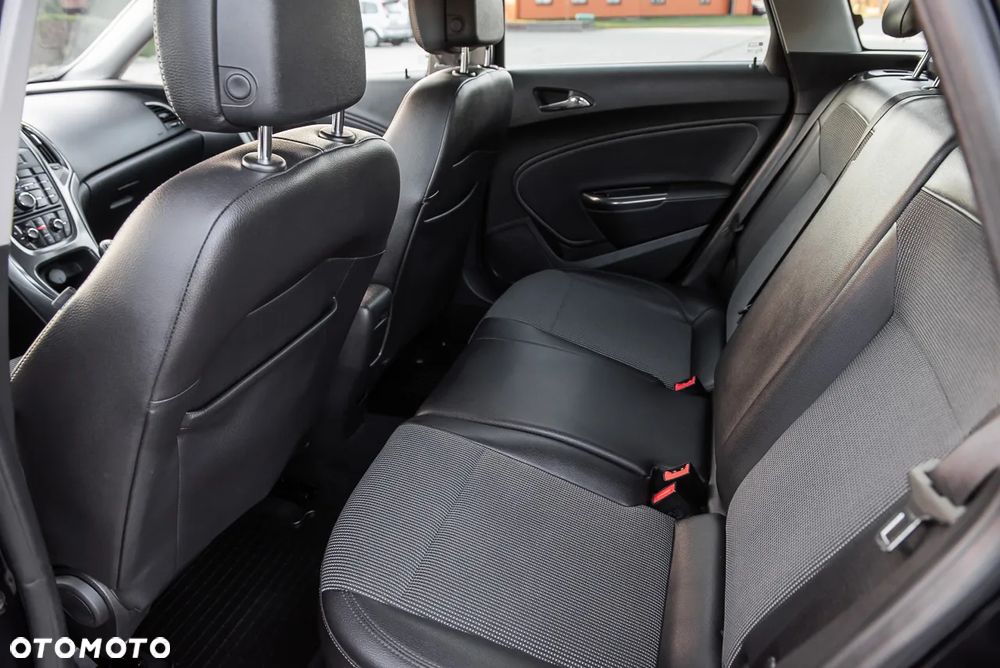 Opel Astra 1.7 CDTI DPF Sports Tourer - 22