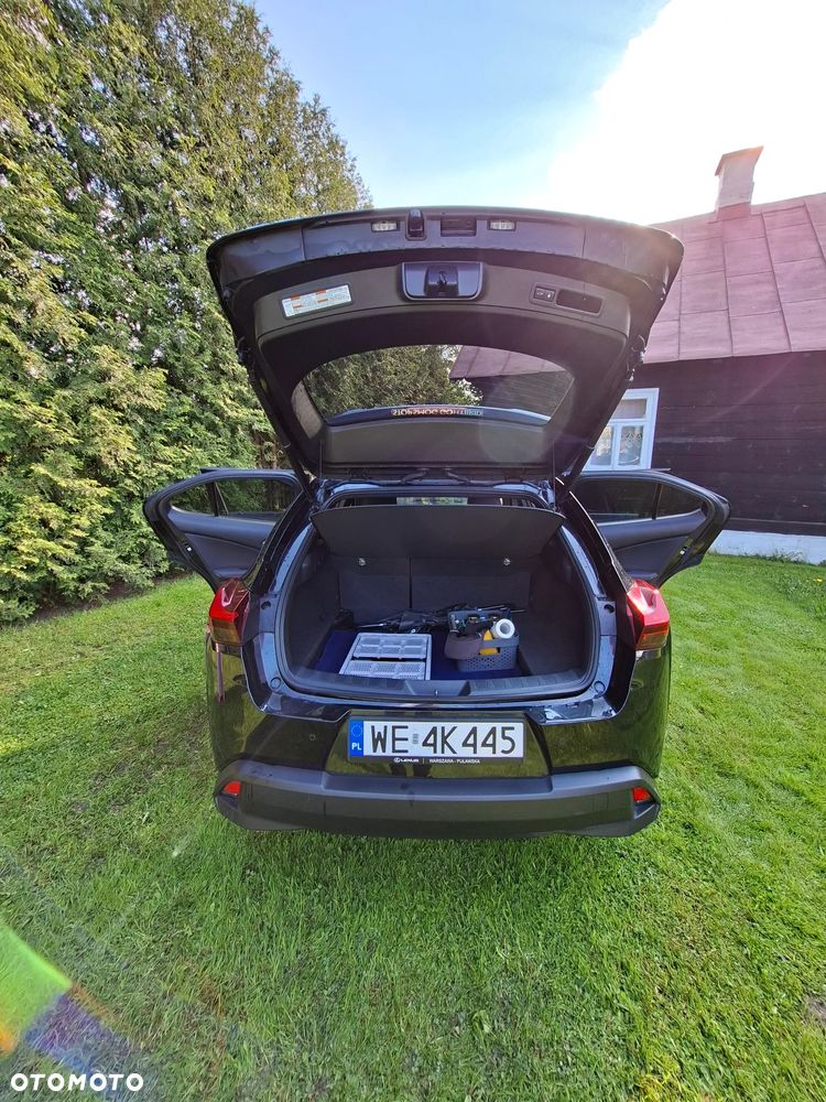 Lexus UX - 11