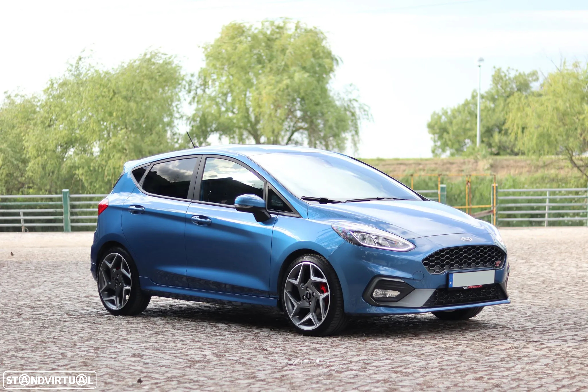 Ford Fiesta 1.5 EcoBoost S&S ST X - 2