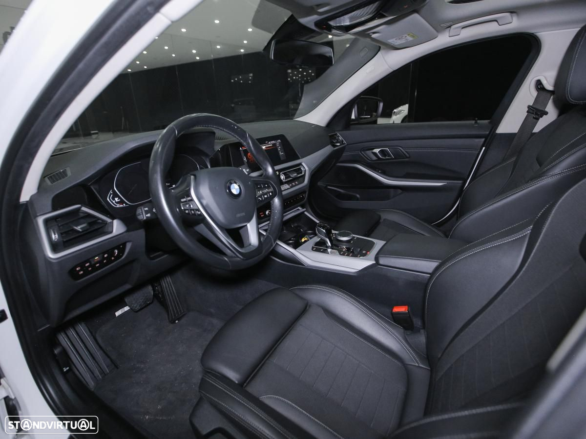 BMW 318 d Touring Auto - 9