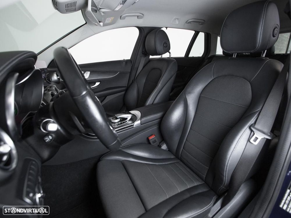 Mercedes-Benz C 300 de AMG Line - 8