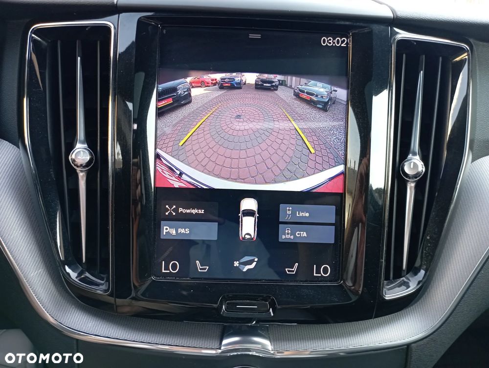 Volvo XC 60 D5 AWD R-Design - 18