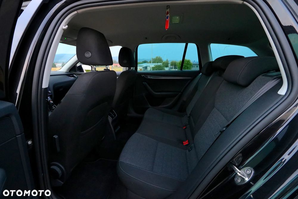 Skoda Octavia 2.0 TDI Drive DSG - 8
