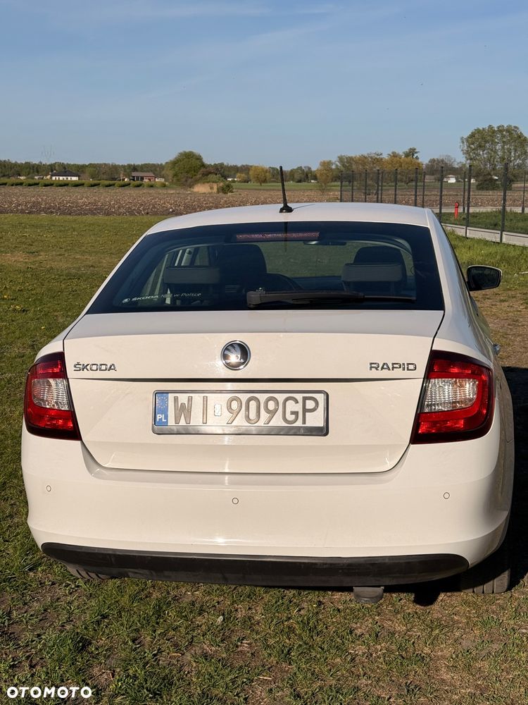 Skoda RAPID - 10