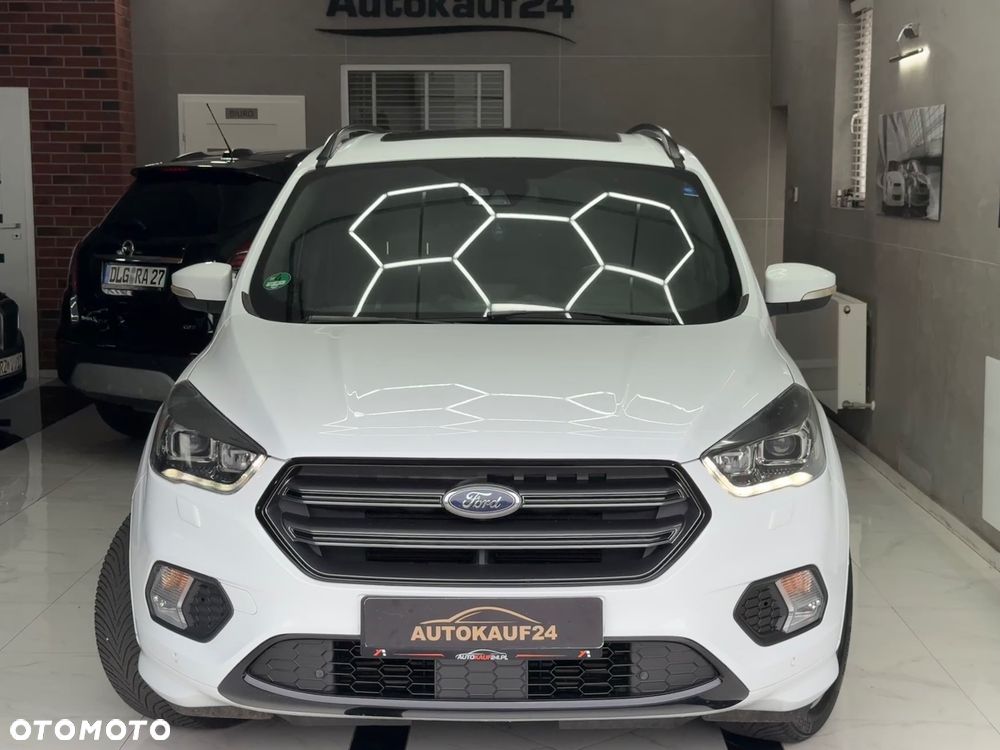 Ford Kuga 2.0 TDCi 4x4 ST-Line - 4