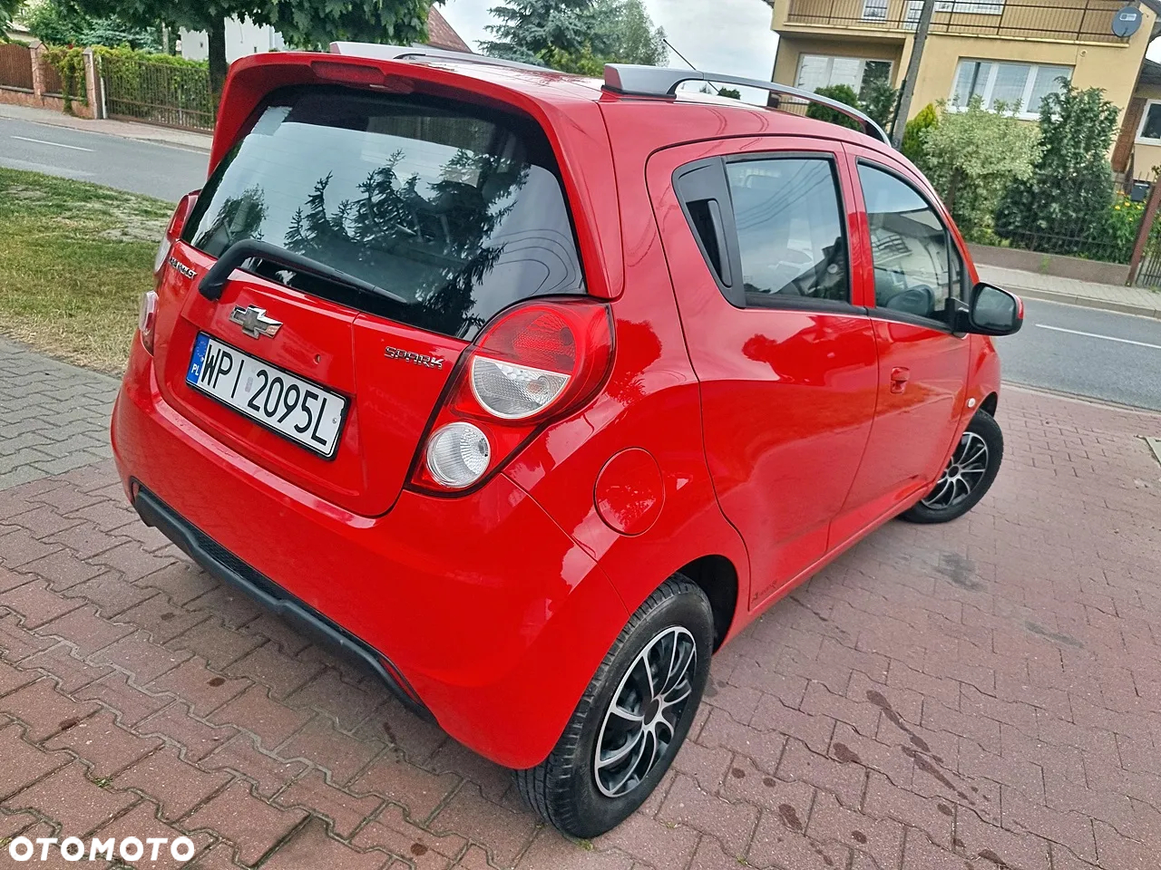 Chevrolet Spark 1.0 LT - 17