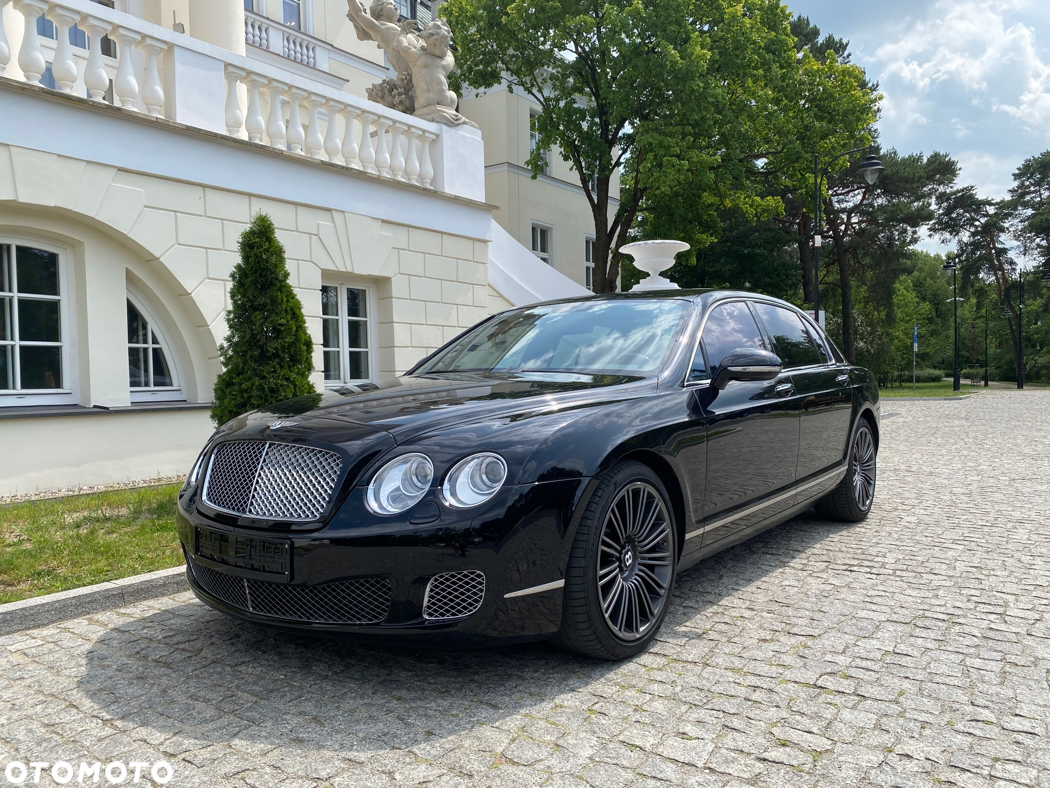 Bentley Flying Spur W12 S - 7