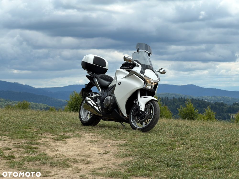 Honda VFR - 9