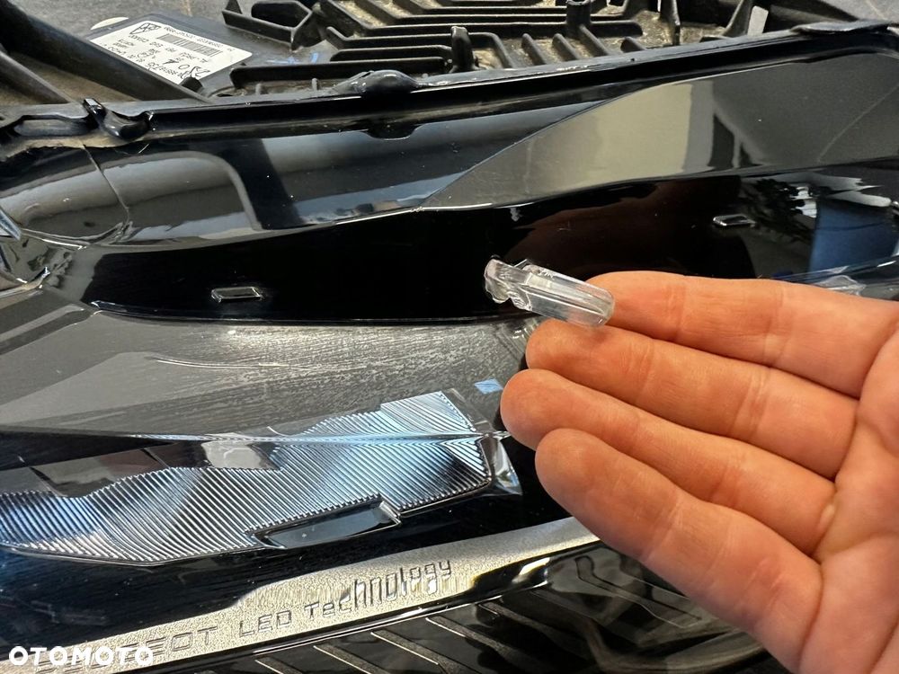 LAMPA PRAWA REFLEKTOR PRAWY FULL LED PEUGEOT 308 III 3 2021- 9851673580 - 7