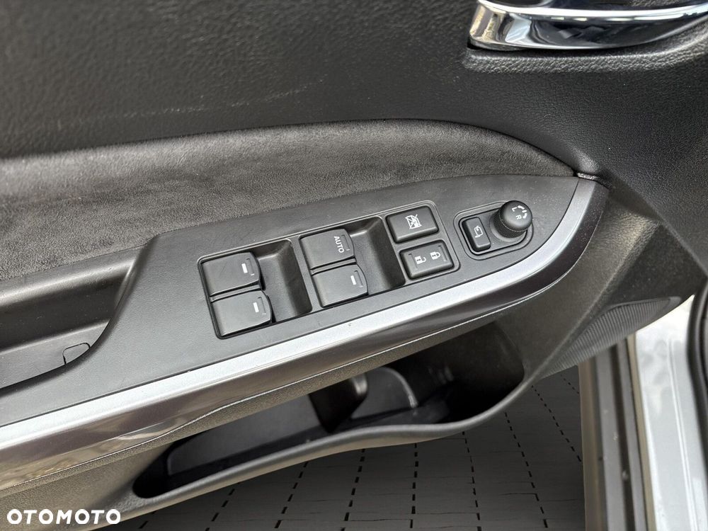 Suzuki Vitara - 10