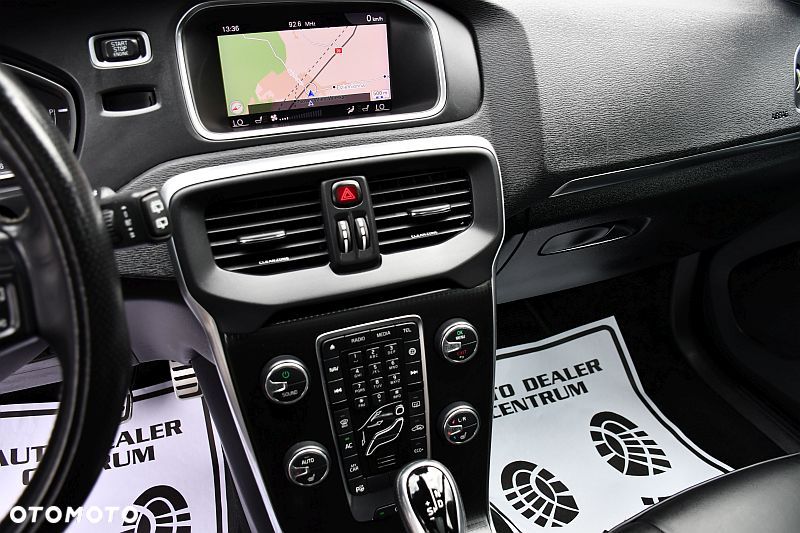 Volvo V40 T4 Geartronic RDesign - 14