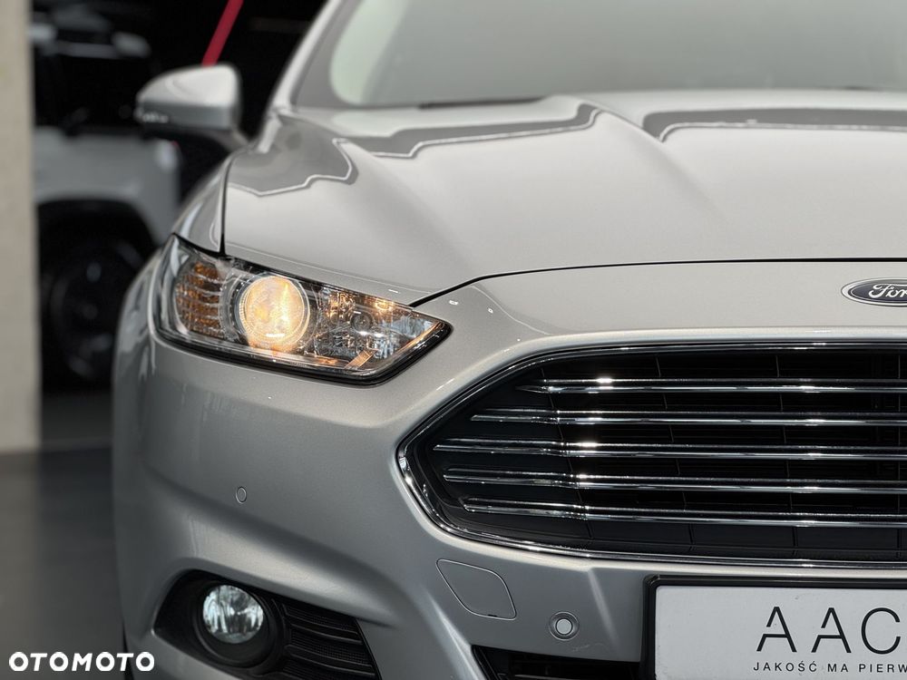 Ford Mondeo - 36