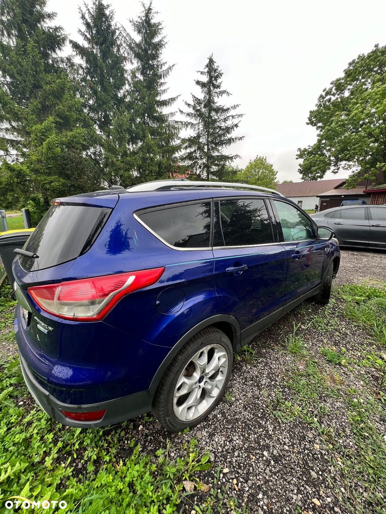 Ford Escape 2.0 EcoBoost AWD Titanium - 5