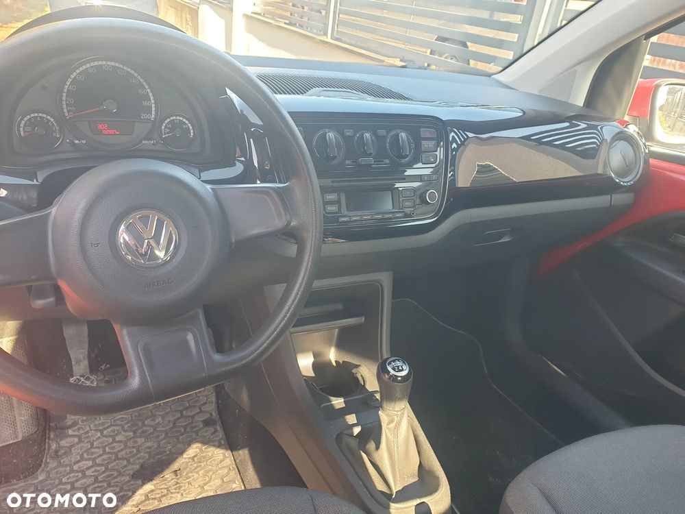 Volkswagen up! move - 10