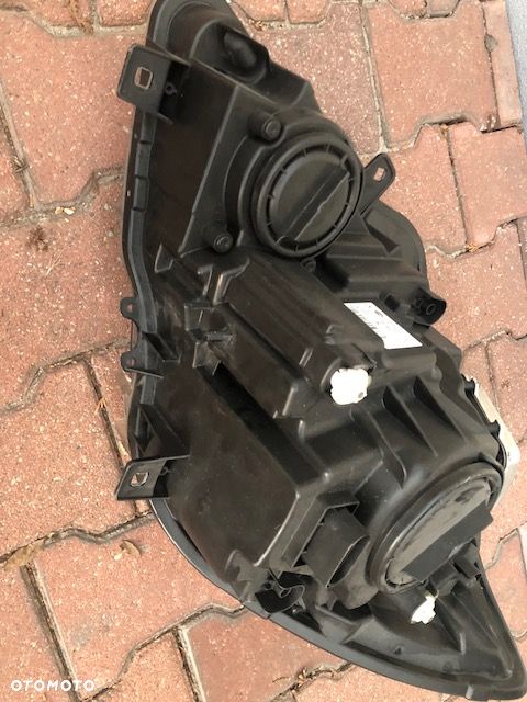 Lampa xenon Sprinter906 lift prawy - 9
