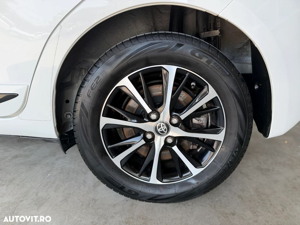 Toyota Yaris - 12