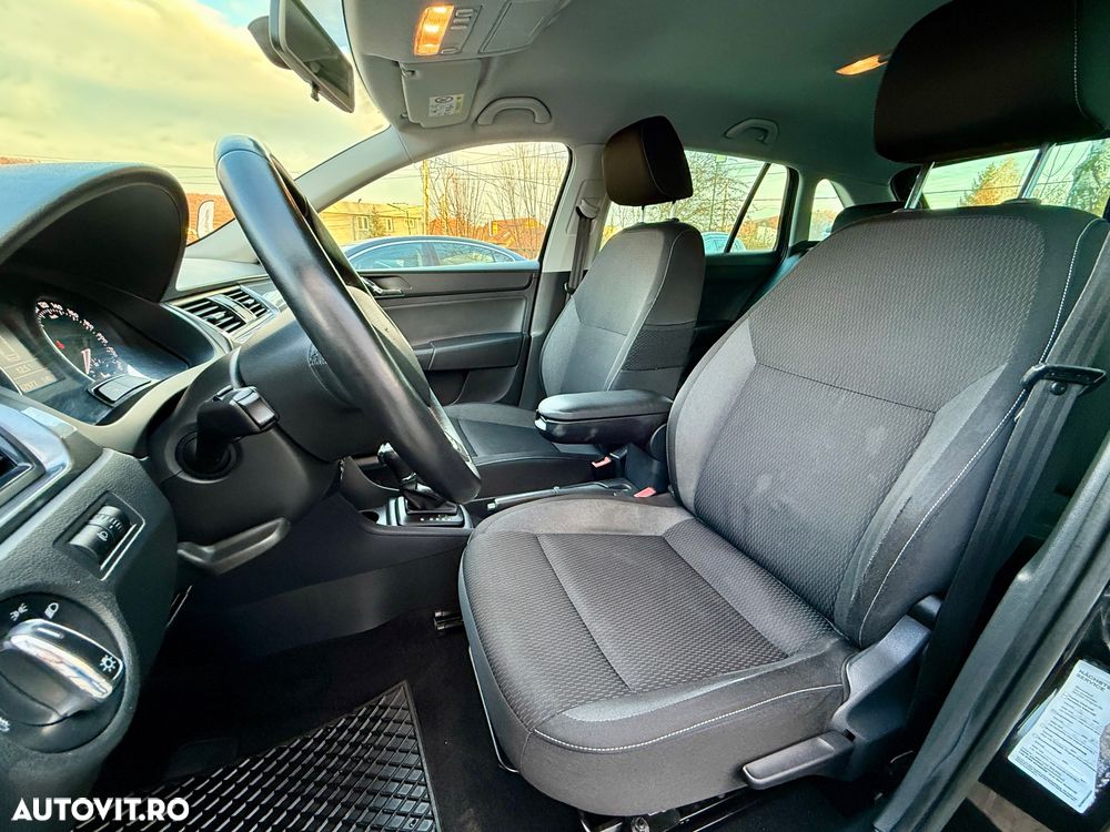 Skoda RAPID Spaceback 1.4 TSI DSG Style+ - 5