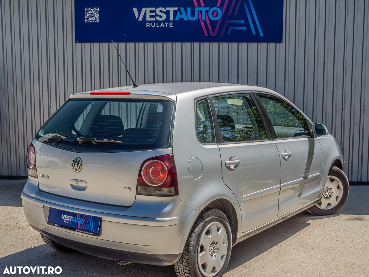 Volkswagen Polo 1.2 Attractive - 2