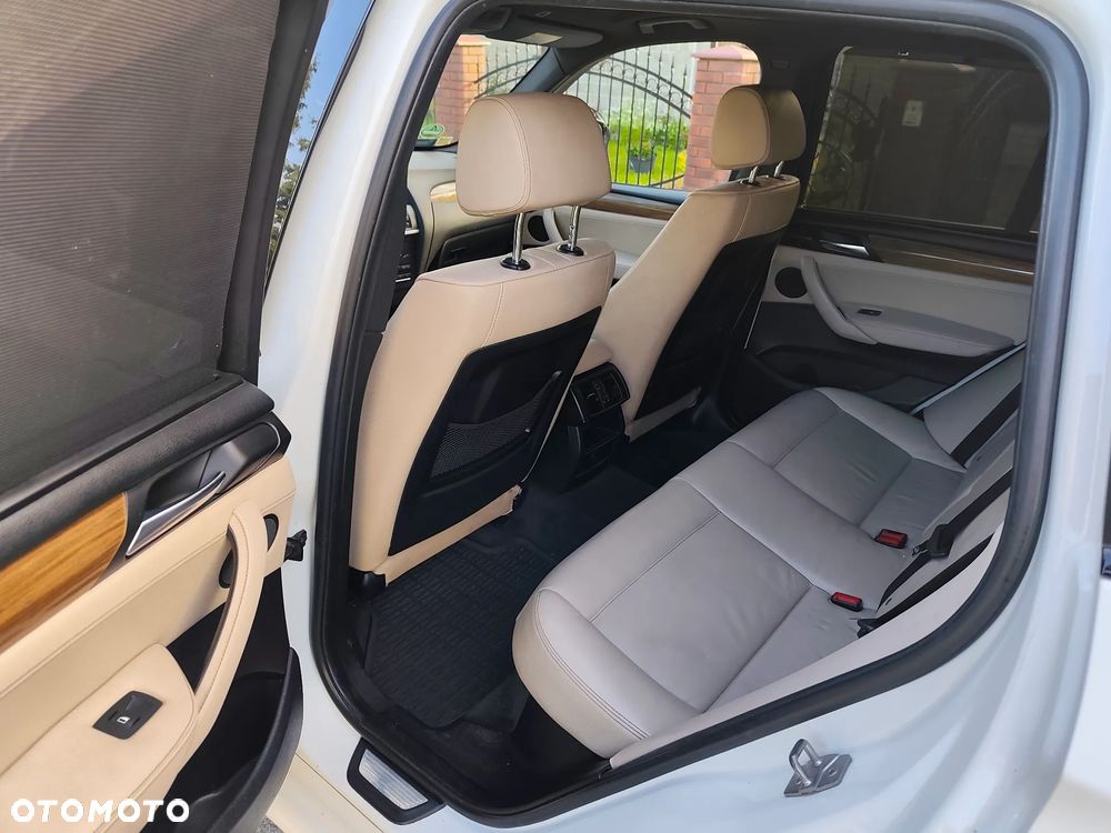 BMW X3 20i xDrive - 10