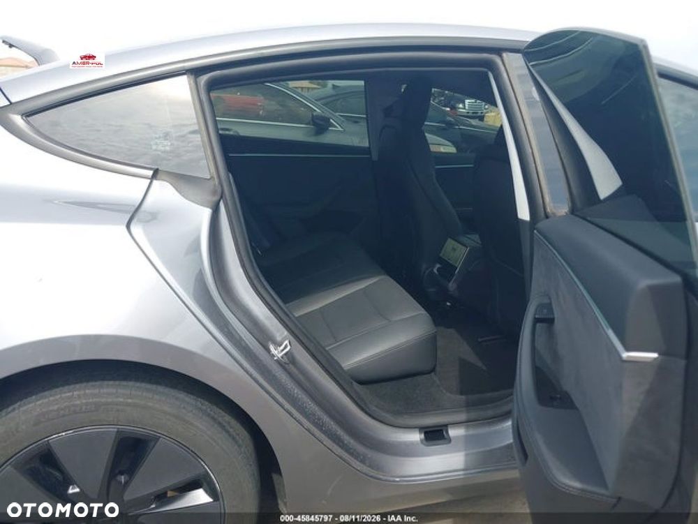 Tesla Model 3 - 15