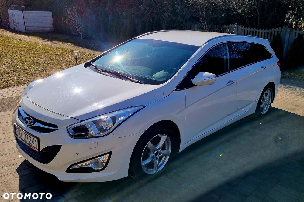 Hyundai i40 i40cw 1.7 CRDi Fifa World Cup Edition - 2