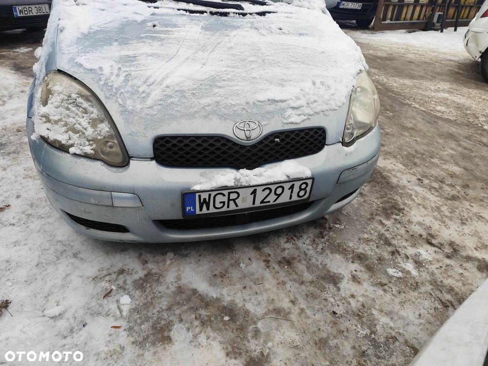 toyota yaris I lift 8R0 maska zderzak lampa grill błotnik drzwi zbiornik paliwa szyba lusterko - 3