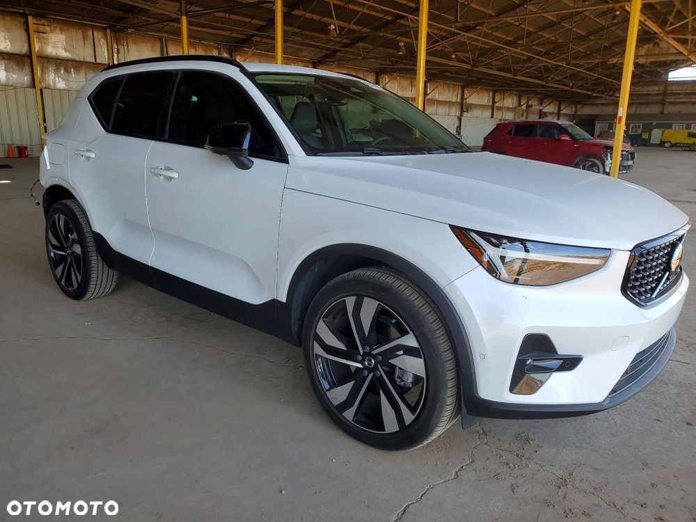 Volvo XC 40 - 5