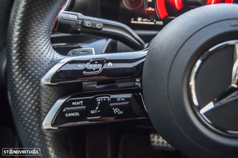 Mercedes-Benz A 200 7G-DCT AMG Line - 40