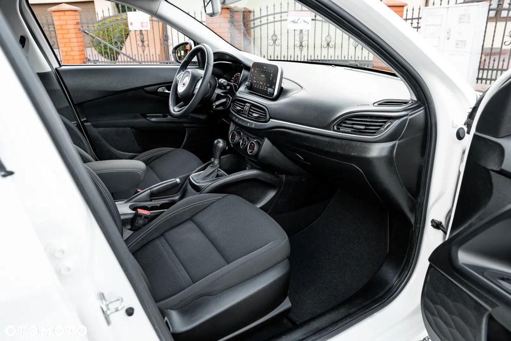 Fiat Tipo 1.6 MultiJet DCT Business Line - 23
