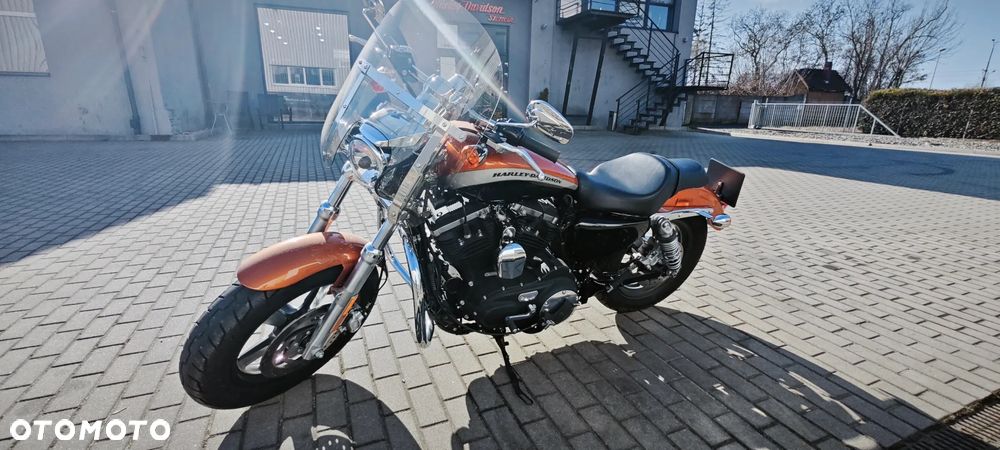 Harley-Davidson Sportster Custom 1200C - 2