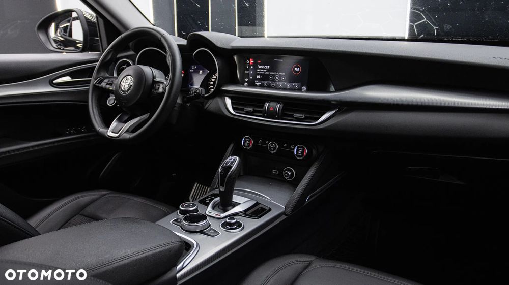 Alfa Romeo Stelvio 2.0 Turbo Sprint Q4 - 18