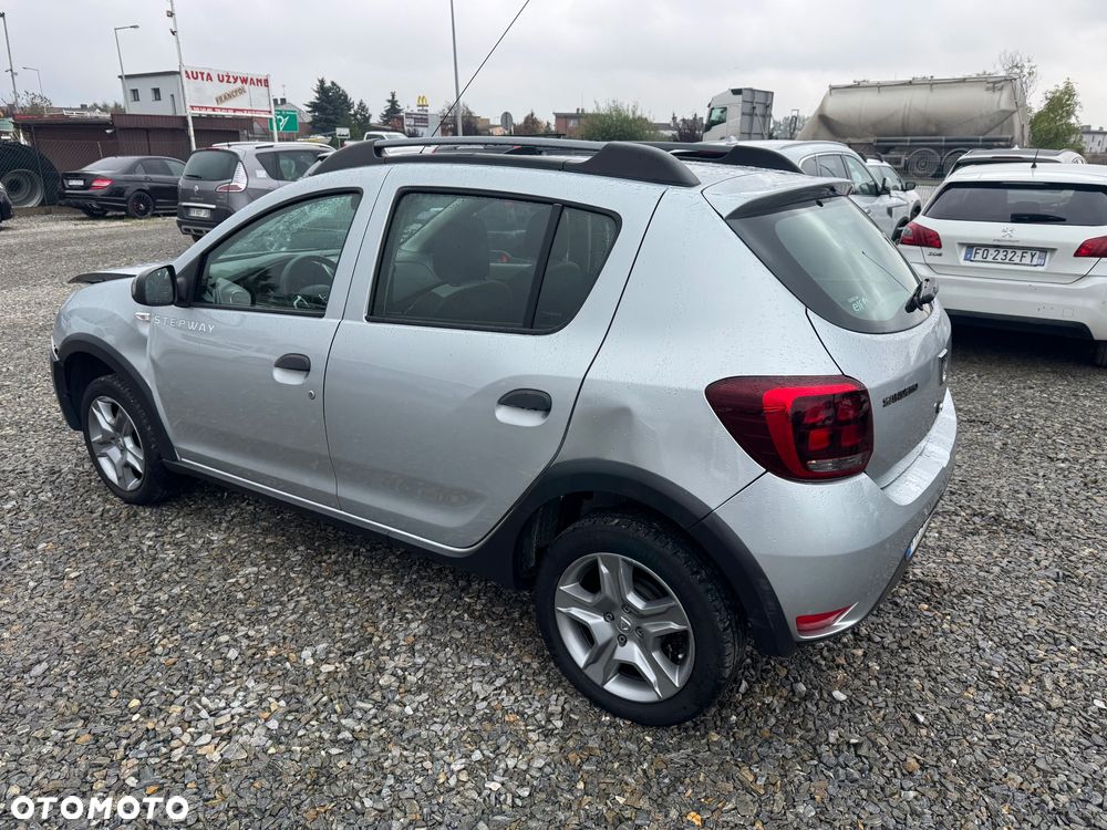 Dacia Sandero Stepway SCe 75 Essential - 6