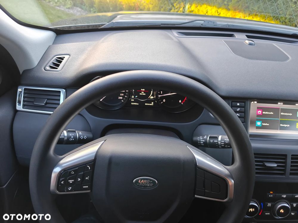 Land Rover Discovery Sport - 18