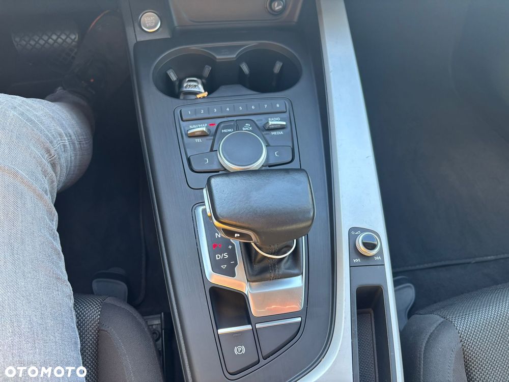 Audi A4 Avant 2.0 TDI S tronic - 11