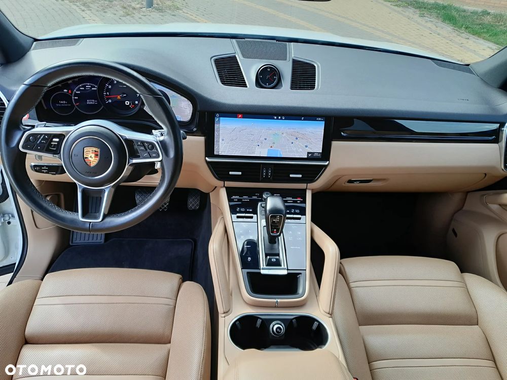 Porsche Cayenne - 13