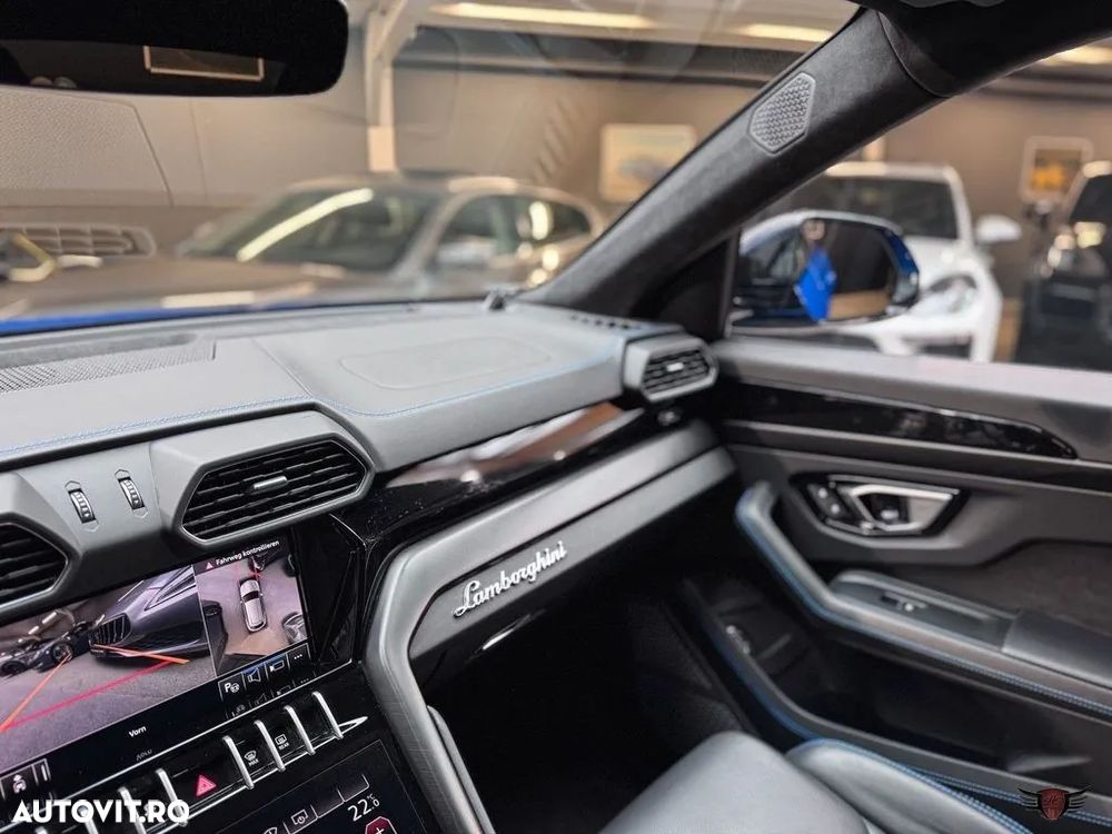 Lamborghini URUS Standard - 16