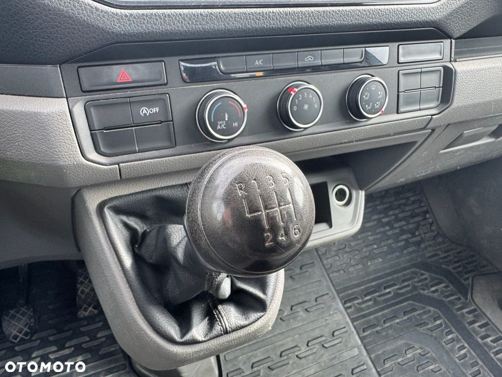 Volkswagen Crafter - 12