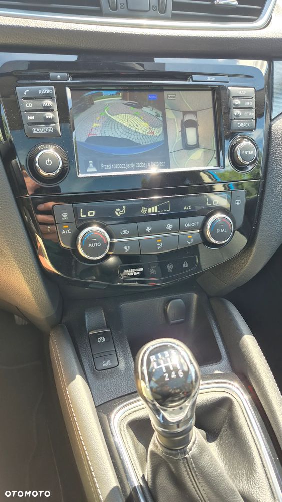 Nissan Qashqai 1.6 DIG-T N-Connecta - 16