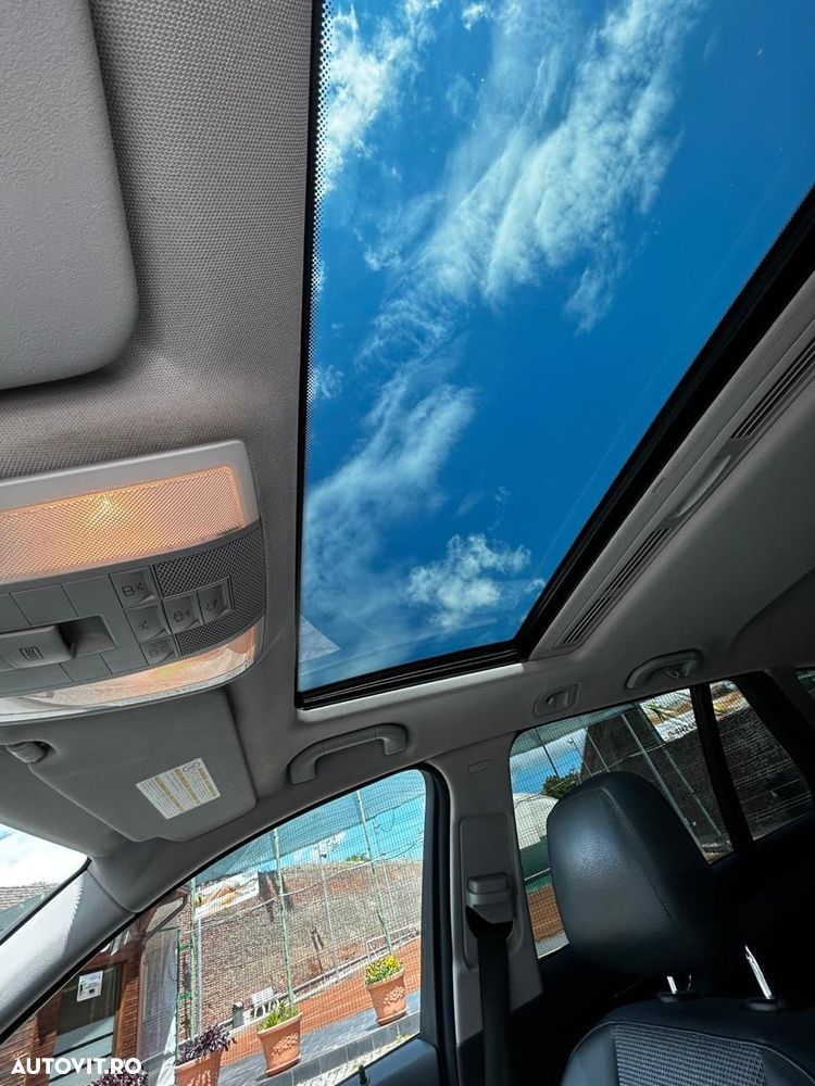 Mercedes-Benz C 220 CDI DPF Automatik BlueEFFICIENCY Avantgarde - 5