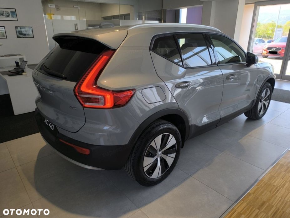 Volvo XC 40 B3 Core - 3