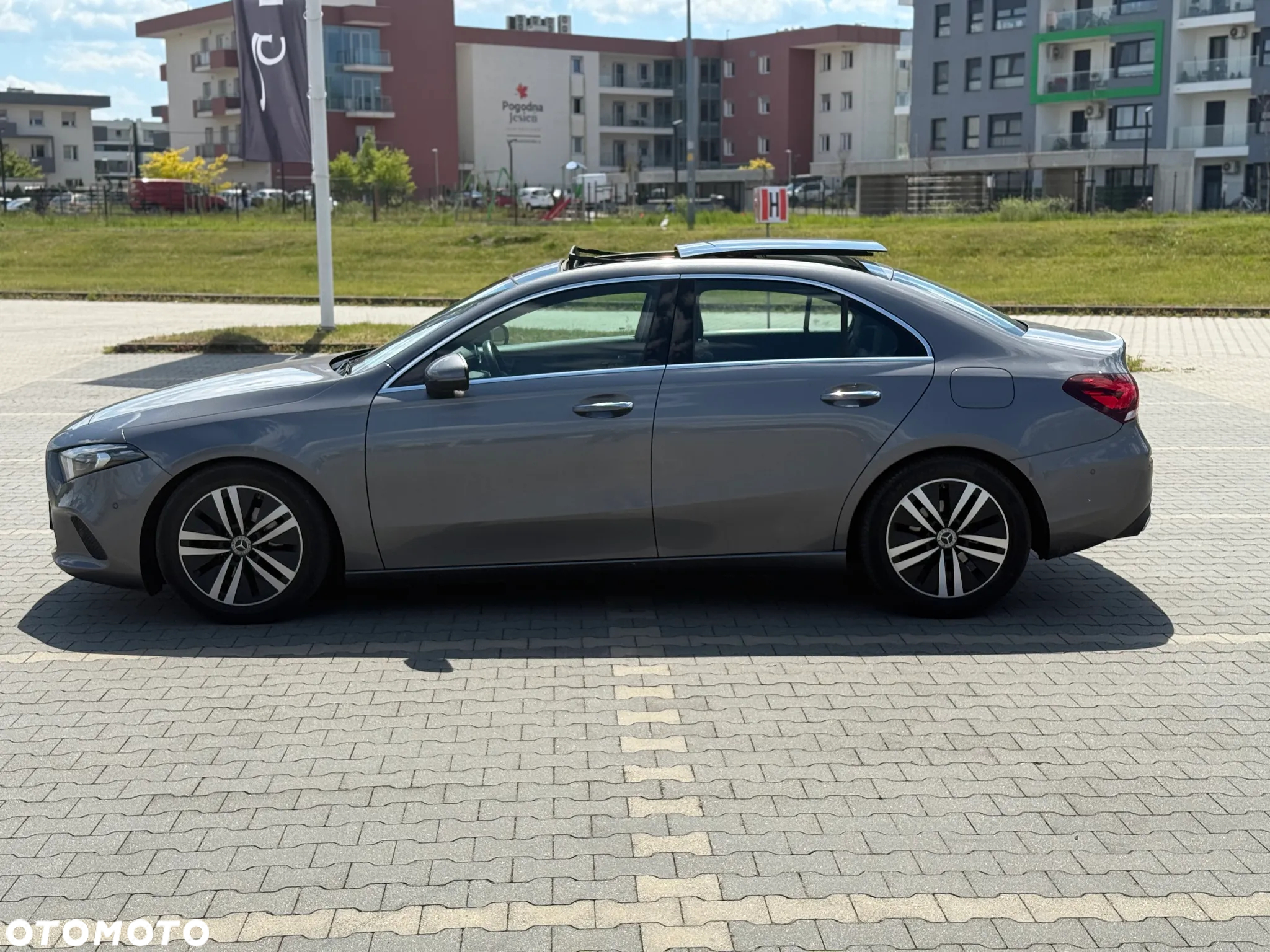 Mercedes-Benz Klasa A 180 Progressive 7G-DCT - 2