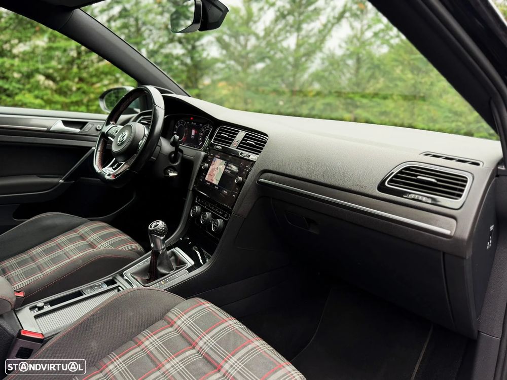 VW Golf GTI 2.0 TSI OPF Performance - 16