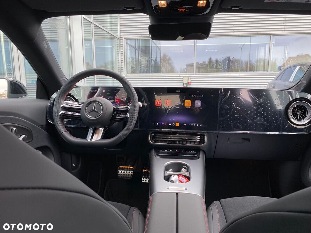 Mercedes-Benz CLA - 25