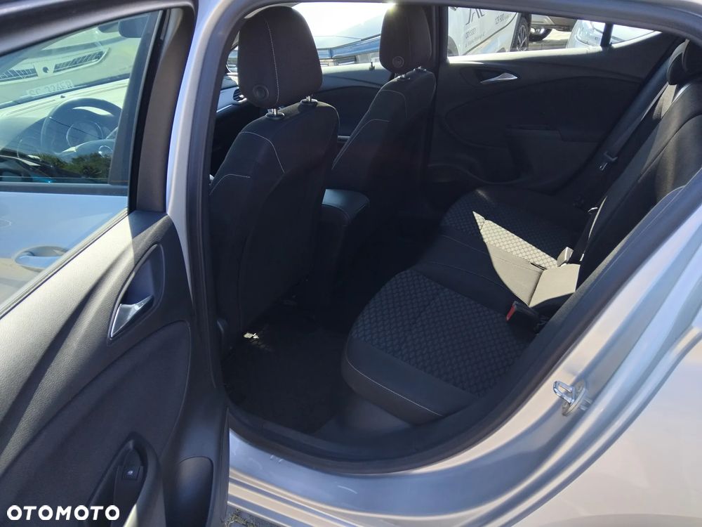 Opel Astra 1.4 T Dynamic - 16