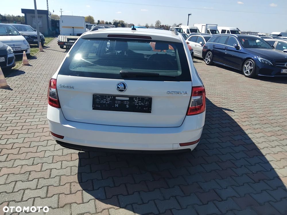 Skoda Octavia - 5